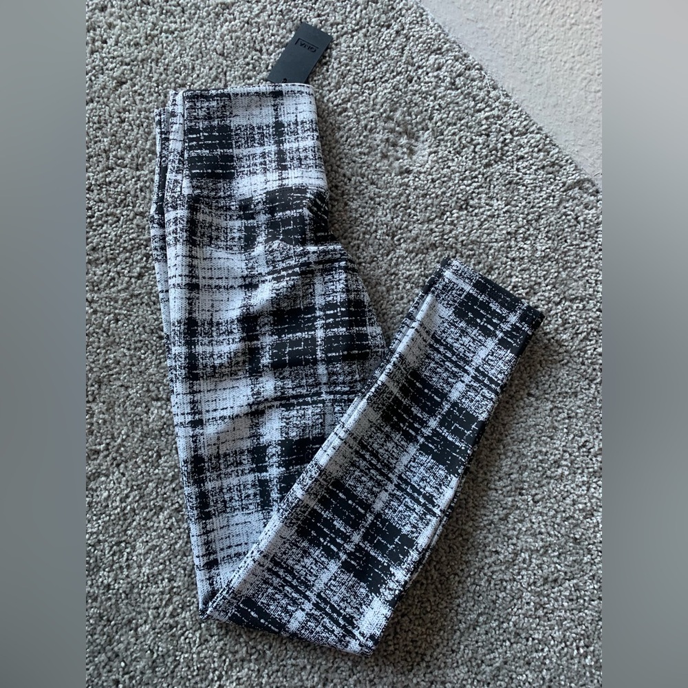 Ona plaid leggings
